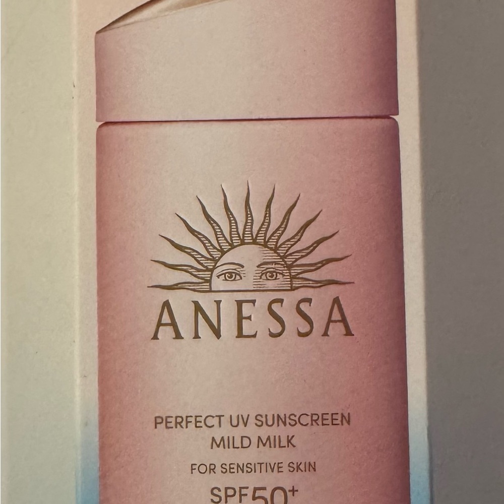 ⭐️NWT⭐️ Anessa Perfect UV Sunscreen Mild Milk